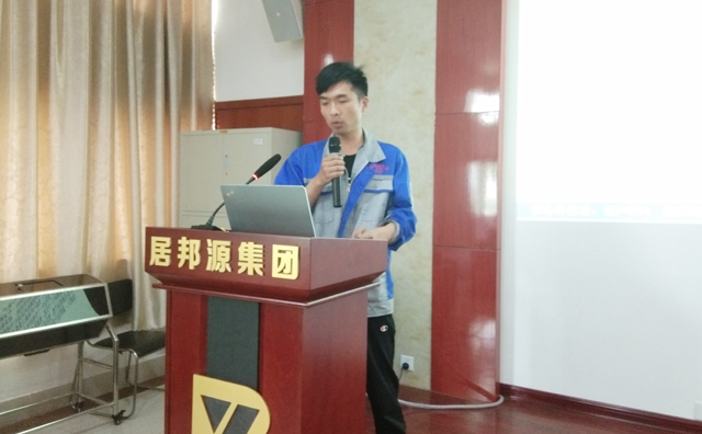公司韓貽波經理分享銷售談判基礎與技巧,提出抓住時機,體貼顧客,隨時準備滿足顧客甚至準顧客的需要。 公司韓貽波經理分享銷售談判基礎與技巧,提出抓住時機,體貼顧客,隨時準備滿足顧客甚至準顧客的需要。